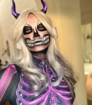 Irina Voronina Instagram - Dear employer. Next year I’ll be taking the entire month of October off to celebrate #Halloween 😈. 

#halloweencostume #halloweenmakeup #sugarskulls #sugarskullmakeup #playmates #roguebunnies