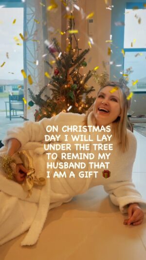 Irina Voronina Instagram - Christmas done right 🎁🎄❤️ #merrychristmas #marriedlife