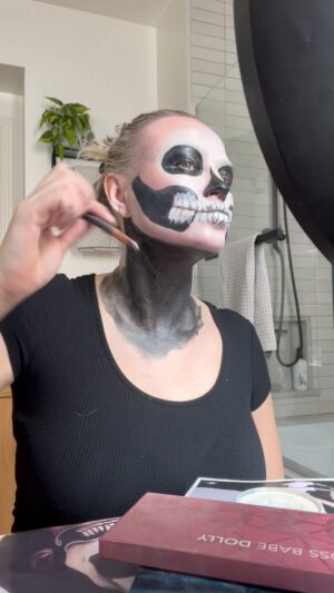Irina Voronina Instagram - Can you help me name my #Halloween #costume ? 😈 #halloweencostume