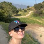 Irina Voronina Instagram - Today’s hike was eventful! #losangeles #griffithpark #wildlife