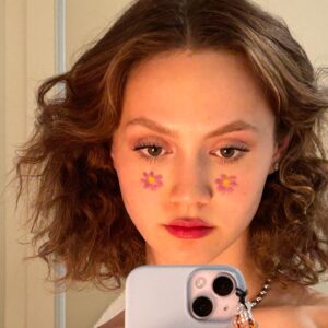 Iris Apatow Thumbnail - 159.4K Likes - Most Liked Instagram Photos