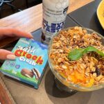 Isabela Souza Instagram - Da série: "Impossível viver sem @underlabzoficial" Assim fica muito mais fácil manter o foco na dieta, mesmo quando tô fora de casa 🤤💙 E pra você, o que mais atrapalha manter o foco na dieta? Cupom de 20% off no site: ISA 🥰
