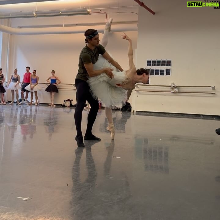 Isabella Boylston Instagram - Swan Lake week 🦢 💙