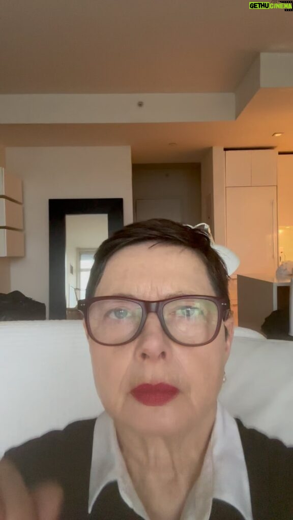 Isabella Rossellini Instagram - As an actress I learn my text by repeating the words with increased speed . I have to know my dialogue so well I should not be worried about forgetting anything. I am ready for DARWIN’S SMILE the monologue I wrote and will tour in Italy BASSANO DEL GRAPPA, VICENZA, ASSISI, TRIESTE. FIRENZE Jan 15th @teatroremondini , jan16th @tcvicenza . Jan 18th @umbriagreenfestival @teatrodellapergola