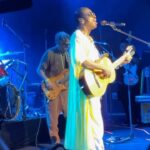 Isabella Santoni Instagram - Noite boa demais ouvindo Seu Jorge 🥰❤️