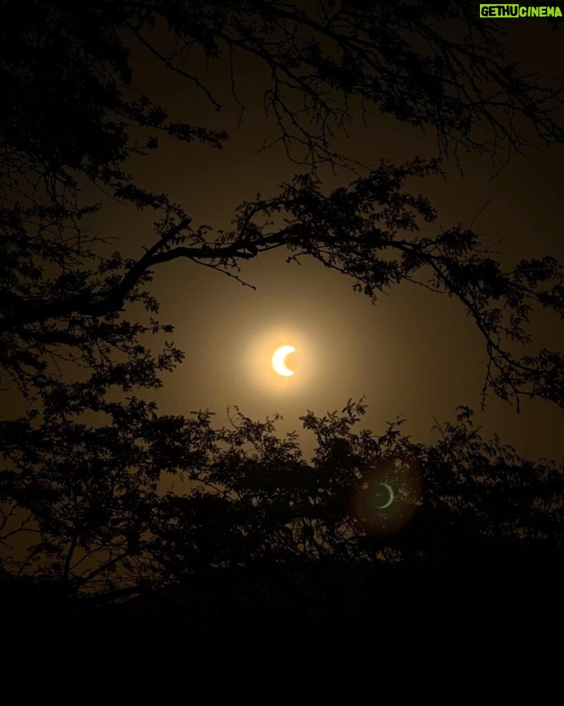 Isadora Cruz Instagram - Sertão eclipsado