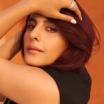 Isha Talwar Instagram - Dhoop ! 🌞☀️🍳 📸 @tejasnerurkarr 🤎 Styled by : @tryagaintoobad @styled_by_meera Styling team : @jharna.art @radhika__palange Hair & Makeup: @riyasheth.makeuphair @beautybybhargavi 🤍
