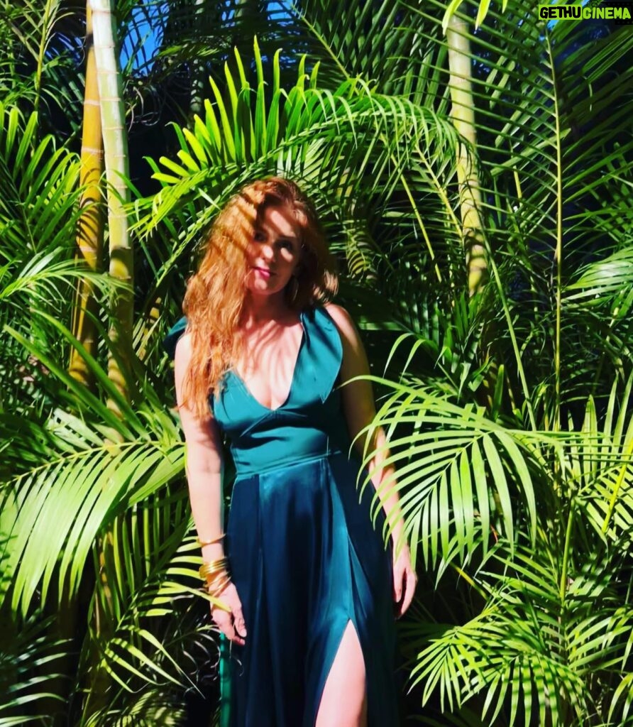 Isla Fisher Instagram - This shot is very ferny indeed