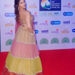 Iti Acharya Instagram - At the @iffigoa opening ceremony Wearing @auberrybyhusni Styled by @samikshaharmalkar Mua @sandycoutinho_mua_goa Hair @prachi_styles_ps Shot by @thysca #iffi2022 #IFFI #openingceremony #iamatiffi