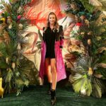 Ivana Sert Instagram - @jadeandcoevents @jadeandbrands_ organizasyon altında @rafflesistanbul da harika bir kermese gerçekleşti 💕 kiyafetim @katerinaeksiogluofficial 🌸 #reklam #davet