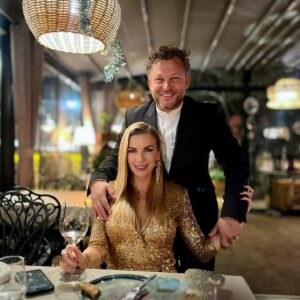 Ivana Sert Instagram - ♥️🙏♥️2024🙏♥️🙏🧿🥂💃🍾