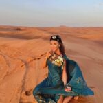 Ivana Sert Instagram - DESERT 🧡 #desert #fashion #fashionshooting #lifestyle #travelphotography #traveling #dubaidesert