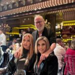 Ivana Sert Instagram - Dün geceden @parsmedyainternational @kurban_akar @oguzunalkalafat Yilbaşi yemeğimizden bir kaç kare ✨🎄