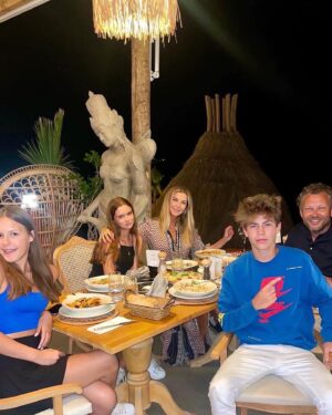 Ivana Sert Instagram - @lechicfethiye with My ❤️ #summervibes #family #vecation #goodvibesonly #love #lifeisbeautiful #luxurylifestyle #luxuryhotels #naturelovers #fetiye #turkey🇹🇷