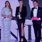 Ivana Sert Instagram - Öncelikle 20 yıldır istikrarlı ve kaliteli bir anlayışla bu güzel gecelere imza atan @gelindamatdergisi ‘ne @ferhatmugurtay ‘a çok teşekkürler… Ayrıca almış olduğum MODA İKONU🏆 ve Beyaz Tv’de yayınlanan İş Dünyası proğramı🏆 için aldığım 2 ödül içinde onur duydum..Emeği geçen herkese sonsuz teşekkürler… @parsmedyainternational @gelindamatdergisi @fuatpasayalisi @kurban_akar @oguzunalkalafat @ferhatmugurtay