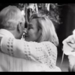 Ivette Vergara Instagram - Mis condolencias para la familia Piñera Morel, para Cecilia, sus amigos. La trágica e inesperada partida del Ex Pdte Sebastián Piñera deja un vacío en la política pero aún más en el corazón de su familia… un abrazo enorme para Cecilia Morel, su compañera de vida con quien además, compartia una gran vocación por el servicio público, por un país mejor. Fue para el terremoto del 2010 que Cecilia, me recibió en La Moneda para escuchar el loco proyecto que queríamos realizar…transmitir los partidos de nuestra selección Chilena en el mundial de fútbol a los damnificados del terremoto. A través de pantallas gigantes, con la ayuda del mundo circense que prestaba sus carpas, empresas que donaban desayunos y almuerzos… Cecilia y el Ex Presidente Piñera no dudaron en sumarse y nos acompañaron a cada ciudad donde estuvimos.. compartieron con cientos de chilenos que más que nunca necesitaban apoyo. Entre medio del dolor, que llegara el Presidente a verlos, a compartir, a gritar por Chile como un chileno más, fueron momentos inolvidables. Esta acción, más allá de su aparente simplicidad, simbolizó un momento de unidad y alegría en medio de la adversidad, reflejando la humanidad y el compromiso del ex Pdte Piñera y de Cecilia con su gente. Con respeto y solemnidad deseando que el ex Presidente encuentre descanso eterno y paz en su último viaje…Que su legado de servicio y dedicación nos una y sigamos construyendo el Chile que todos queremos. QEPD Sebastián Piñera ✨🙏🏼🇨🇱