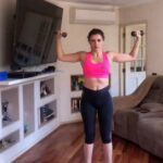 Ivette Vergara Instagram - ¡Lunes sin excusas!! Vamos a buscar nuestra mejor versión más fuerte y saludable 💕desde la comodidad de tu hogar! No necesitas un gimnasio lleno de equipo para transformar tu vida; todo lo que necesitas es el compromiso de empezar. Cada pequeño esfuerzo cuenta, el cambio más grande comienza con la decisión más simple: empezar. Así que levántate, elige una actividad que disfrutes, y vamos con todo!!! ❤️🔥. ¡Es hora de salir del “no puedo” y demostrarte a ti mismo de lo que eres capaz! Y tú ya empezaste?? Los leo!!!! 💪🏼 #entrenaencasa #pontefuerte #rutinaencasa #aquiyahora #sinexcusas #quierete #tumejorversion #FitnessMotivation #HomeWorkout #NoExcuses #mexico #colombia #usa #canada #peru #argentina #chile #GetStrong #WorkoutFromHome