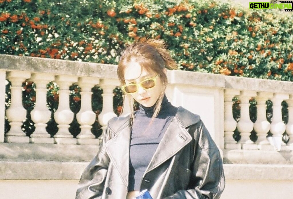 Ivy Shao Instagram - Paris dreamer. 底片這個驚喜包 讓去年彷彿昨日 真是最棒的禮物