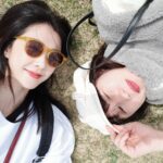 Ivy Shao Instagram - 今天才是入學第一天， 前幾天妹妹和經紀人都陪著我飛來， 幫我整理準備了一切，也一起玩了幾天， 到現在才是真的一個人在家， 那樣安安靜靜的日本行， 一進家門看到妹妹留下的字條差點爆淚， 本打算獨自隻身前往的我， 卻被兩個牡羊座徹底照顧著。 在一個完全沒有基礎的語言下生活， 突然再一次練習獨立，既緊張又期待。 謝謝愛護我的兩位，這趟旅程換我獨自前行。 #日本語はよくわかりません #最常講的一句話 #放假充電開始 #麻煩留言請回日文😂