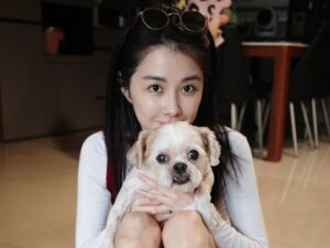 Ivy Shao Instagram - 2024/03/23
是妹妹28歲生日、
是姊姊、姊夫新房驗屋日、
是國際狗狗日、
也是商魂倒數第二集的播出日。
一個都沒有少參與☺️
珍惜擁有的，祝福遇見的。