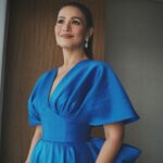 Iza Calzado Instagram - One of the fun things about my job is that I get to play dress up and get dolled up like this. I love my job and forever grateful for every opportunity sent my way! Happy Labor Day! 💙 Gown by @markbumgarner Jewlery from @diagoldjewelry Makeup by @juansarte Hair by @jan.edrosolan Styling by @iamkatrinacruz and @johnkarunungan