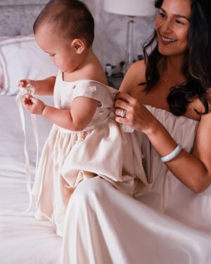 Iza Calzado Instagram - Heirloom pieces, beautifully and lovingly made for our girls by @rajolaurel 💝

Luckily blessed by Fads, Father @titocaluag who officiated the baptism of our babies! 🙏🏽

We are so grateful for the love you have showered our families with! 🥰
