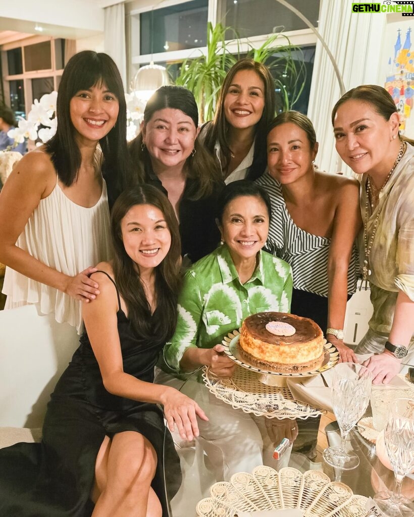 Iza Calzado Instagram - A post @shetalksasia summit and birthday celebration dinner for @lynnpinugu and @attylenirobredo that turned into a genuine sharing of stories of life’s trials and triumphs. 🥂 My heart is still full from the energy shared that evening. So inspiring and powerful! Thank you @iamkarendavila for hosting and @iamsuperbianca for helping make it happen. ❤️