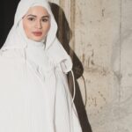 Izara Aishah Instagram - The baju I wear is available now at @aliabastamamkl 💋