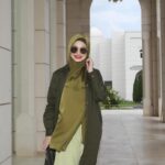 Izara Aishah Instagram – Pergi ke kedai nak beli tudung, 
Kedai tutup. 

Amara instant Hijab @izaraworld