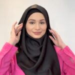 Izara Aishah Instagram – This is our Amara instant shawl from @izaraworld 🤍 I know you have been waiting for the second tutorial tu right, here you go loves! 

-Available to purchase 
-Click link in bio to shop
-worldwide shipping 
-Matte Satin
-2 meters instant shawl
-ATOME for Malaysians only
-click paypal to find debit/credit card payment option

RM99only