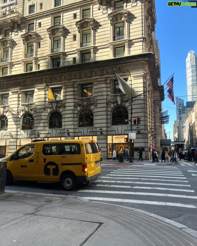 Jéssica Belcost Instagram - Saudade andar por essas ruas… 🤍 #nyc