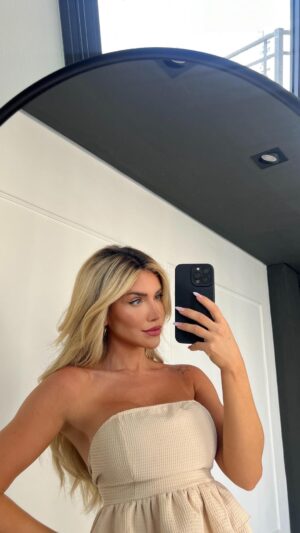 Jéssica Belcost Instagram - Segundo episódio da organização com um spoiler da mudança que vou fazer no quarto! 
Dá trabalho, mas depois compensa, né?! 😅