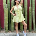 Jéssica Segura Instagram - ¿Qué foto prefieres? 1 Jovenazo 2 tomando el sol o 3 princesa jajajaja • Obvio mi #outfit es de @monjevy y es uno de mis favoritos para esta temporada • Y mis inseparables @conversemexico la más cómodo de el mundo y súper cool • #look #outfit #ootd #trend #color #lime #shop #fashion #streetstyle #streetwear #girlpower #smile #photo