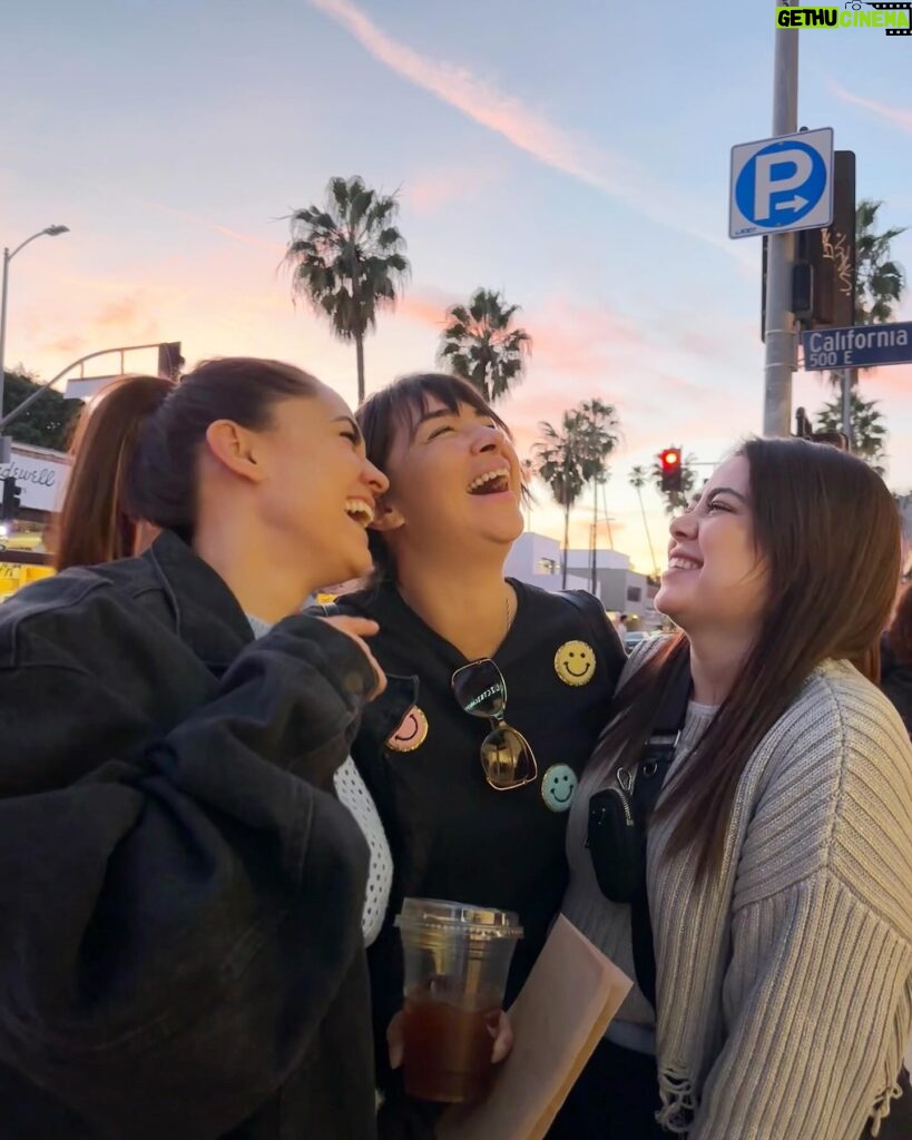 Jéssica Segura Instagram - Paso el 14 de de Febrero y planeaba subir estas fotos per pasan cosas jajaja • Solo paso a decirles que las amo ❤️❤️❤️🍷🍷🍷 Con ustedes todo es más divertido @marianabotasl y @lalujans