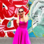 Jéssica Segura Instagram - Tip para el viejecito! • Si vas a NUEVA YORK! Date una vuelta por @risenyofficial • Es una experiencia increíble donde conoces la historia de la ciudad, como creció a través de la moda, música, teatro, cine, economía y terminas con una simulación de vuelo en la ciudad, les juro que es un must • ¿Te gustaría visitarlo? Y si ya fuiste cuéntame tu experiencia 💜💜💜 • #trip #travel #tip #atracción #vacaciones #fun #viaje #nyc #ny #broadway #teatro #tv