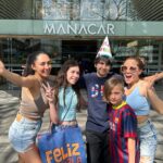 Jéssica Segura Instagram - Feliz cumpleaños Pato! Este cumple fue muy especial Pato ya NO es un niño, pero logré sorprenderlo en @manacarmx y la pasamos increíble • #birthday #family #surprise #familia #love #fiesta #fun #positivevibes #cumpleaños • Musica: Harmony Músico: @iksonmusic Tienes plan para hoy?
