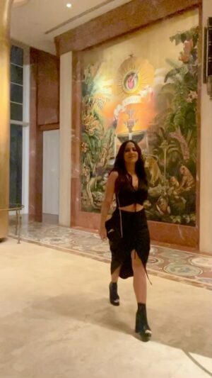 Jackie Guerrido Instagram - Feliz fin de semana! ❤️ #wekend #goodvibes #journey #grateful #ootd #reels #happiness #JackieG