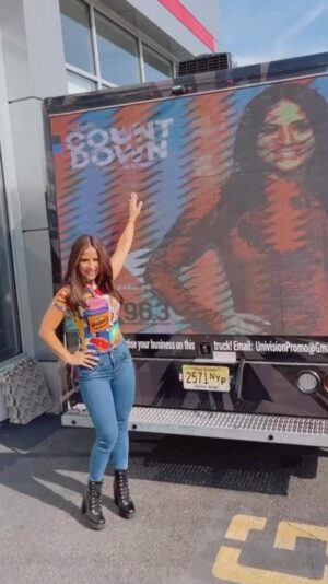Jackie Guerrido Instagram - Uforia countdown live from NY! @x963fm  #radio #Music #ny #style #ontheroad #weekend #reelsinstagram