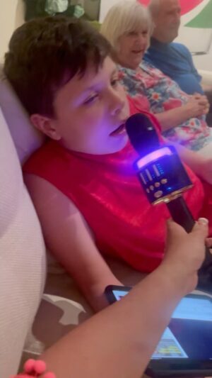 Jacqueline Laurita Instagram - Nicholas doing Karaoke!