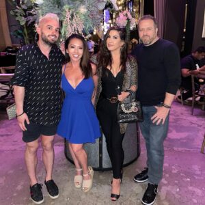 Jacqueline Laurita Instagram - Met some more friends out in Vegas from the east coast at @vanderpumpvegas ! I like that #restaurant @matthewarichards @im_cinnabun #Dranks #fun I love how everyone loves to come to Vegas or passes through at some point!