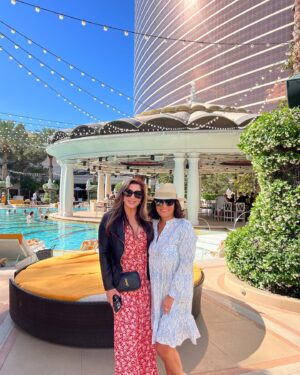 Jacqueline Laurita Instagram - It was so nice visiting with @kathywakile and @richardwakile and all their sweet friends at the pool at the @encorebeachclub @wynnlasvegas #cabana and #coctails #BeautifulDay  Always a pleasure! 🤗❤️