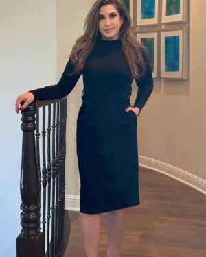 Jacqueline Laurita Instagram - 🎉 Today is my Birthday! 🎈🥳🎂🥂🍾

To celebrate, you can find my VERY comfortable outfits and more at a discount using code: JACLAURITA for 10% off site wide! These would make great #MothersDay gifts as well! 
 https://www.clarasunwoo.com/discount/JACLAURITA?REF=221

I’m loving these wrinkle-free,  travel-friendly outfits with lots of stretch from @clarasunwoo! I especially love their liquid leather jackets.😍 I own SO many of them. They are a knit fabric (not leather or pleather) that’s luxuriously soft, stretchable, breathable, form-fitting , and vegan-friendly .  🫶🏼💕

Go check them out!  👀 I  Love and appreciate  you all! #HappyEarthDay 

 Xoxo,
Jacqueline