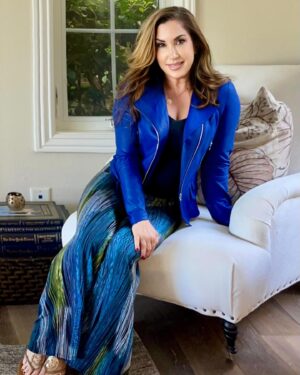 Jacqueline Laurita Instagram - 🎉 Today is my Birthday! 🎈🥳🎂🥂🍾

To celebrate, you can find my VERY comfortable outfits and more at a discount using code: JACLAURITA for 10% off site wide! These would make great #MothersDay gifts as well! 
 https://www.clarasunwoo.com/discount/JACLAURITA?REF=221

I’m loving these wrinkle-free,  travel-friendly outfits with lots of stretch from @clarasunwoo! I especially love their liquid leather jackets.😍 I own SO many of them. They are a knit fabric (not leather or pleather) that’s luxuriously soft, stretchable, breathable, form-fitting , and vegan-friendly .  🫶🏼💕

Go check them out!  👀 I  Love and appreciate  you all! #HappyEarthDay 

 Xoxo,
Jacqueline