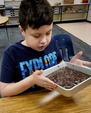 Jacqueline Laurita Instagram - Nicholas, busy at work and baking brownies! 🤗❤️