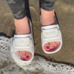Jacqueline Laurita Instagram - Since I love to share…I had to share these new comfy Limitless slides with all of you! They’ve been my personal favorite ‘Go To’ for my new California lifestyle. (We moved to Orange County, CA last June and we are absolutely LOVING IT). 🤗❤️☀️🏖️🌊 Limitless Slides is footwear with a purpose. Its footwear with interchangeable affirmations such as “I am Limitless”, “I am Grateful” , “I am Confident”, and other great positive affirmations to remind you to feel empowered throughout the day, while also letting others know... You Got This! I just love their story of how they came to be and how a portion of every sale goes toward organizations that support homeless and challenged youth. Check out their other colors and designs on their website at https://limitlessslides.com/ and follow them on Instagram to show your support at @limitlessslides Today “I am Grateful “ 🤗❤️