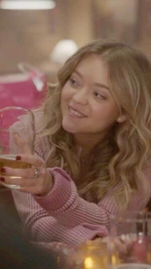 Jade Pettyjohn Instagram - As if #FireCountry wasn’t hot enough…look who is guest-starring on an all-new episode THIS FRIDAY at 9/8c on @CBStv!