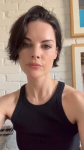 Jaimie Alexander Instagram - Well…I’m 40 (and I’m fit 💪🏻) hahaha 😜 Huge thanks to @miguelojedam and @ericasedge for teaching me and keeping me accountable. It feels so good to be this strong. Grateful I can continue on this journey 🥰🙏🏻 #fitby40