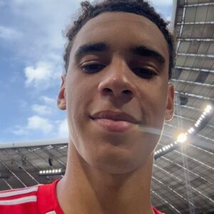 Jamal Musiala Instagram - ⭐ 𝐅𝐂 𝐁𝐀𝐘𝐄𝐑𝐍 𝐏𝐋𝐀𝐘𝐄𝐑 𝐎𝐅 𝐓𝐇𝐄 𝐒𝐄𝐀𝐒𝐎𝐍 𝟐𝟎𝟐𝟐/𝟐𝟑 ⭐

#MiaSanMia #FCBayern @jamalmusiala10