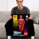 Jamal Musiala Instagram - Willkommen in der Familie! ❤️ Ab sofort ist @jamalmusiala10 offizieller Markenbotschafter für Topps. Ihr dürft euch unter anderem auf ein Curated Set und viele weitere spannende Kooperationen mit dem Meistermacher freuen. 🔥 #topps #toppsdeutschland #matchattax #sammelkarten #sammelfieber #bundesligasticker #bundesliga #Musiala #JamalMusiala