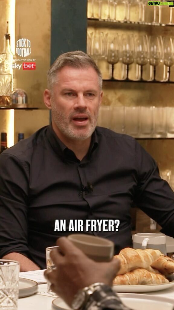 Jamie Carragher Instagram - “I’ve never cooked anything in my life!” 👀 “There’s a sob story coming from Wrighty” 🤣 Have you got an Air Fryer?